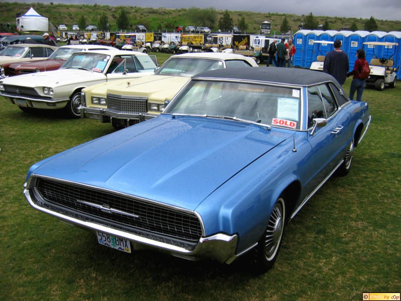 1967 Thunderbird